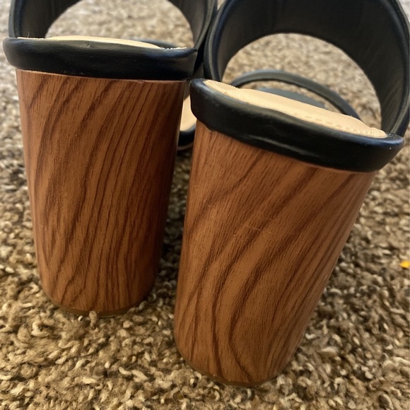 Strap Heels - Picture 2 of 4